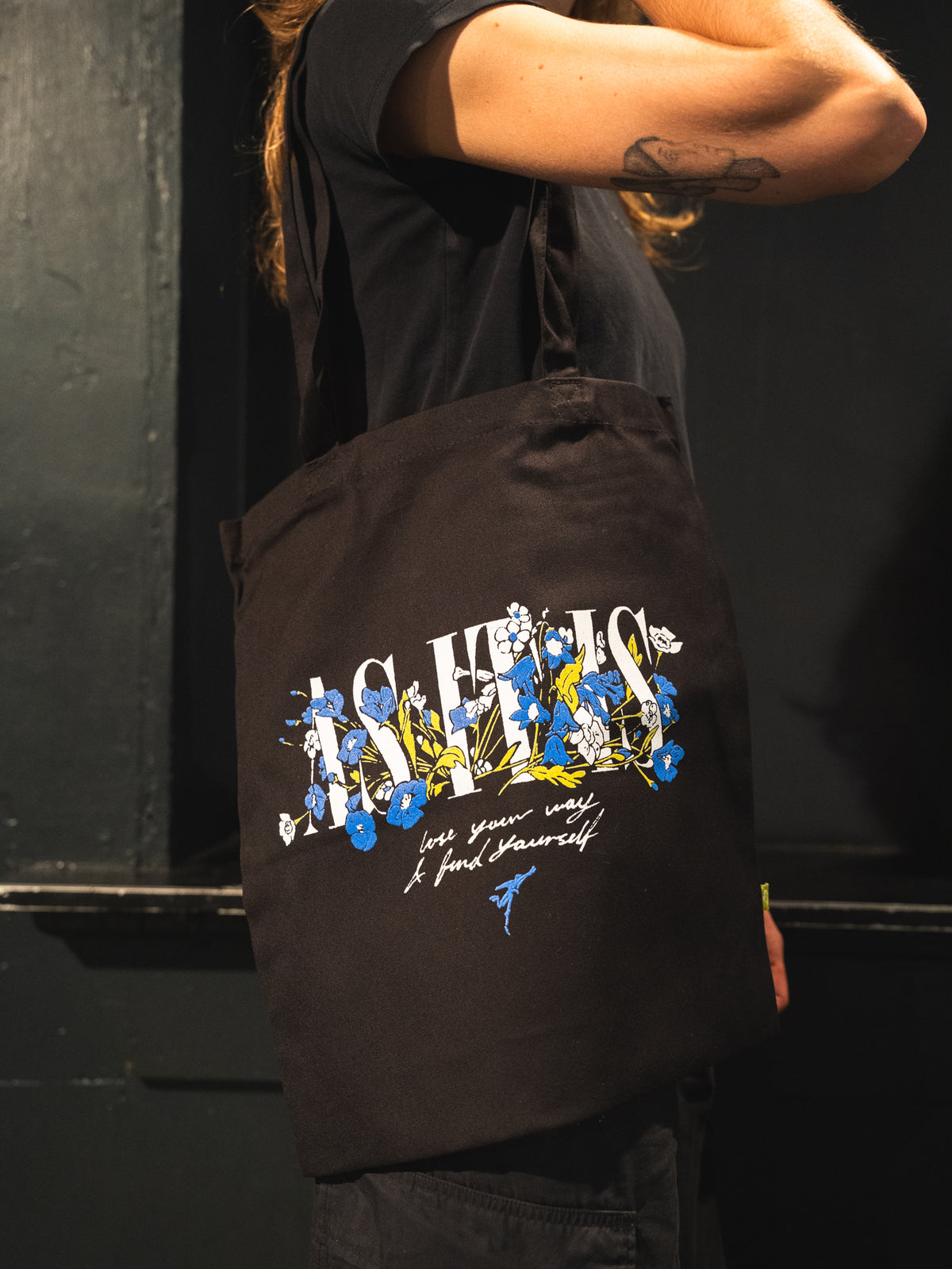 Lose Your Way Tote Bag